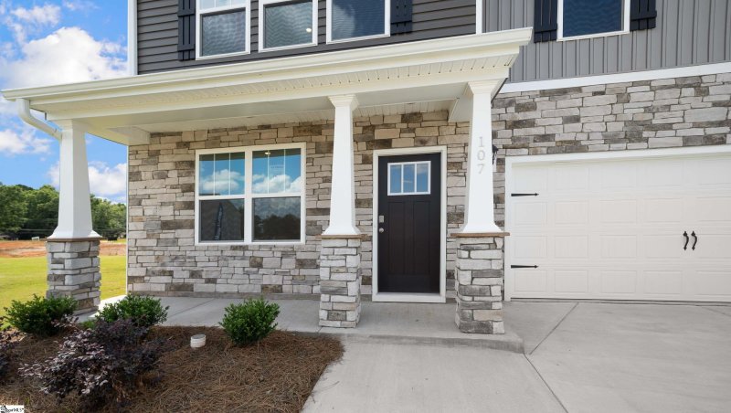 Property image 4 at 107 Depot Circle, Greenwood, SC 29646