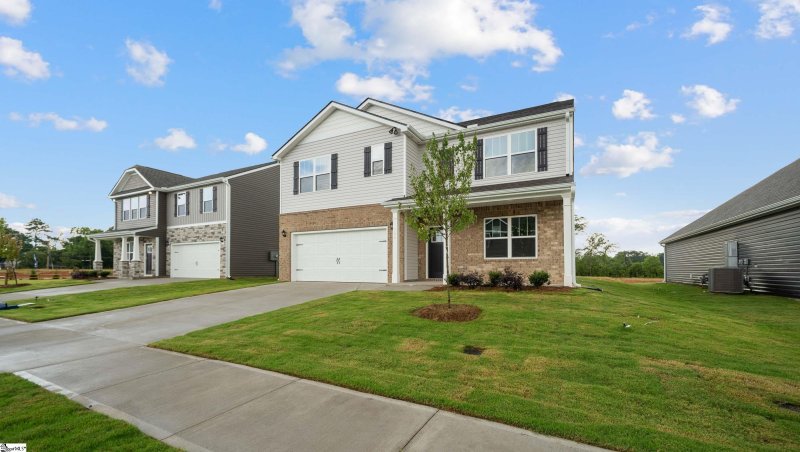 Property image 3 at 109 Depot Circle, Greenwood, SC 29646