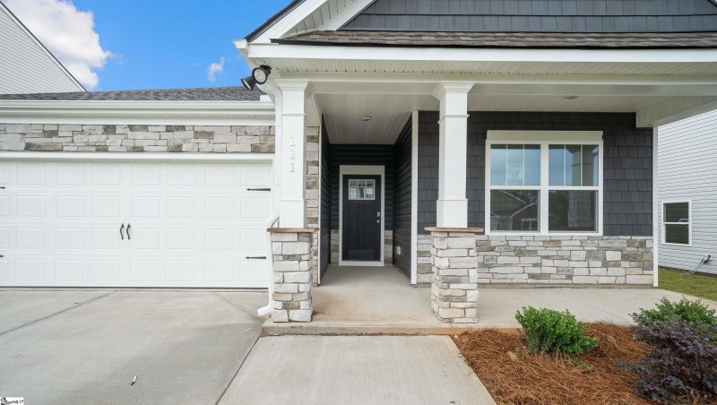 Property image 4 at 111 Depot Circle, Greenwood, SC 29646