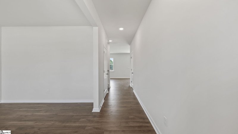 Property image 4 at 108 Depot Circle, Greenwood, SC 29646