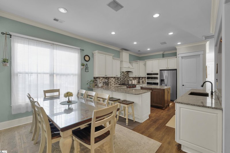 Property image 5 at 618 Park Ridge Circle, Greer, SC 29651