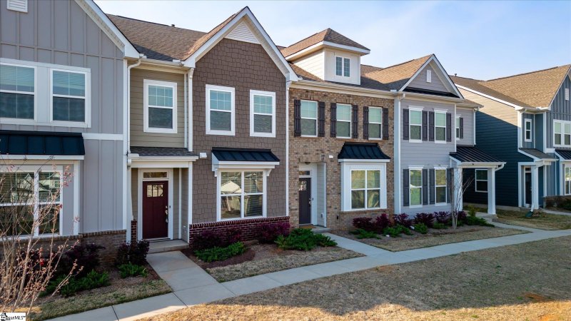 Property image 2 at 107 Sothel Court, Greer, SC 29651