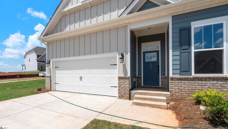 Property image 2 at 101 Barred Owl Road, Travelers Rest, SC 29690