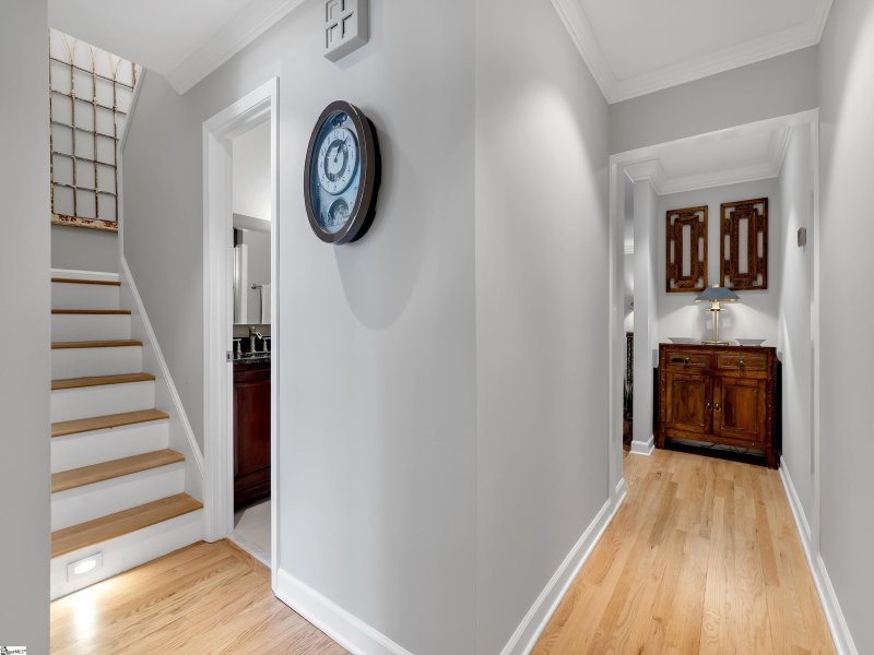 Property image 3 at 110 Mcdaniel Greene, Greenville, SC 29601