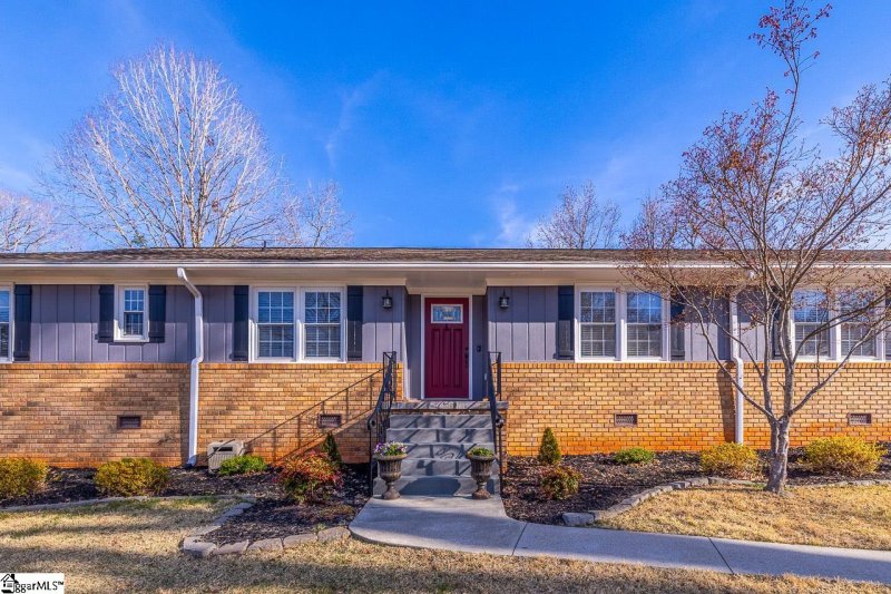 Property image 2 at 200 Holly Road, Taylors, SC 29687