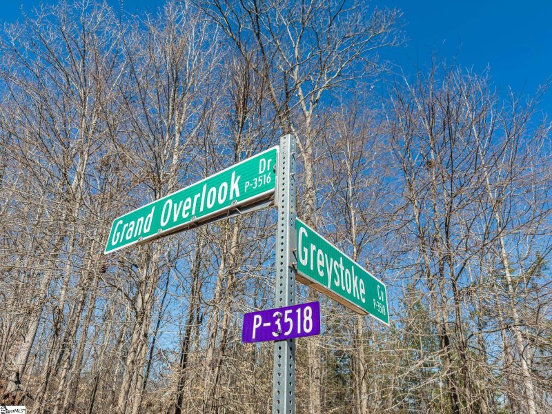 Property image 3 of E Grand Overlook Drive in Lake Hartwell, Seneca, SC 29678