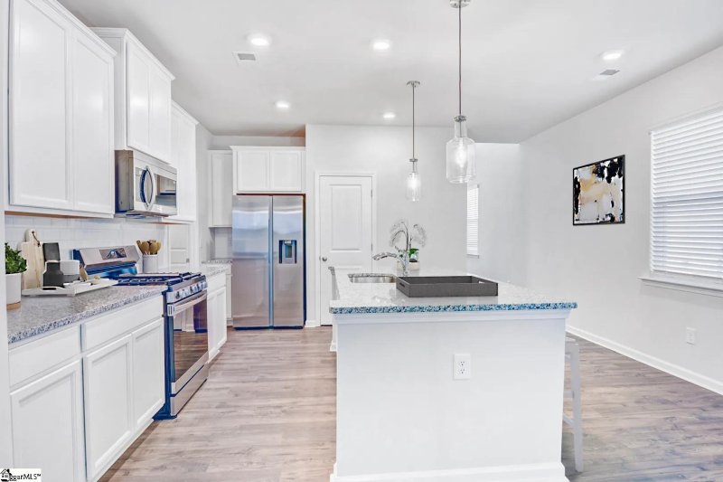 Property image 3 at 1324 Skytop Drive, Simpsonville, SC 29680