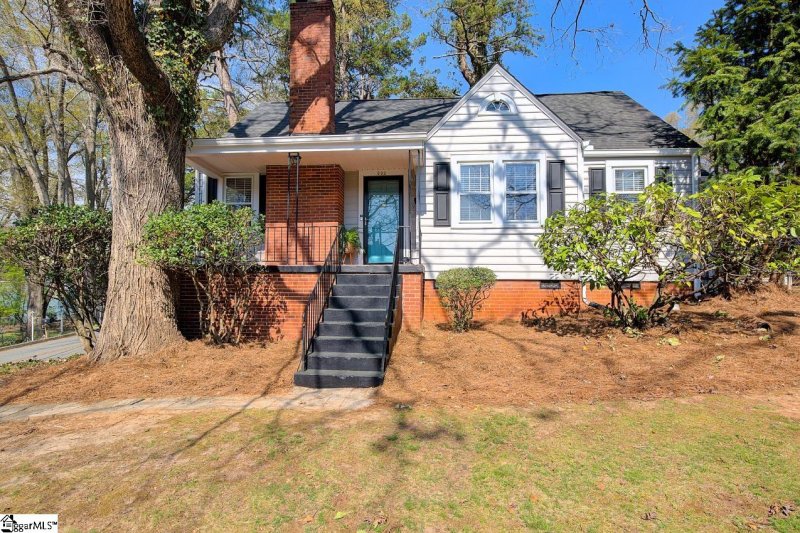 Grove Park, Greenville Community