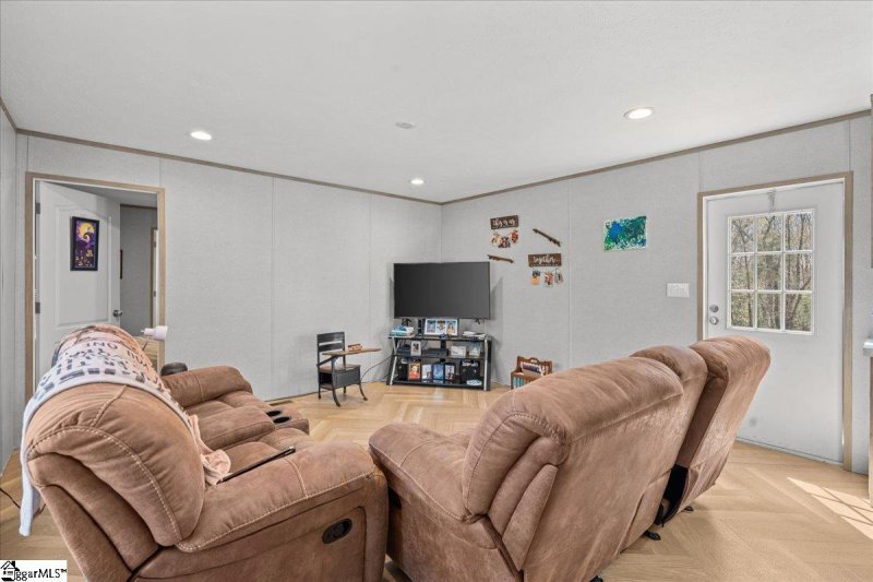 Property image 5 at 126 Sir Lancelot Drive, Piedmont, SC 29673