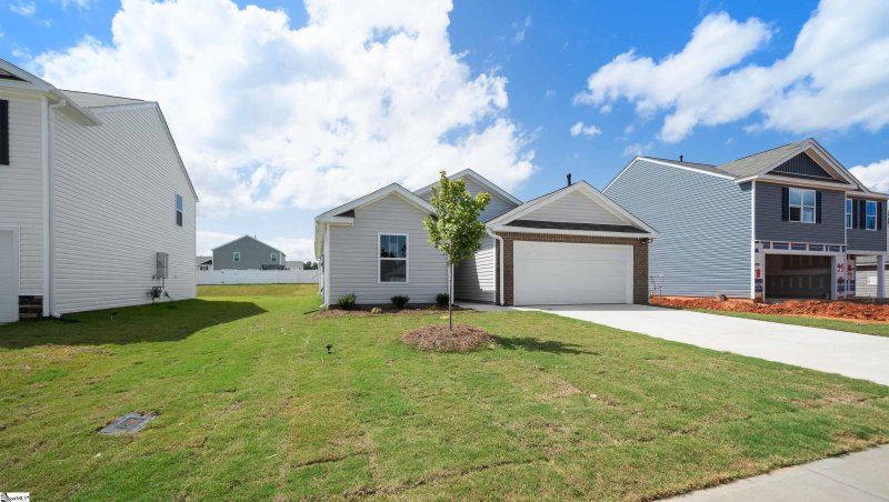 Property image 4 at 112 Larson Lane, Greenwood, SC 29646