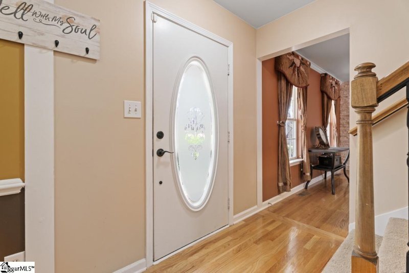 Property image 3 at 414 Palmetto Drive, Greer, SC 29651