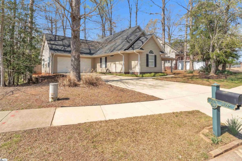Property image 4 at 510 Scenic Oak Drive, Moore, SC 29369