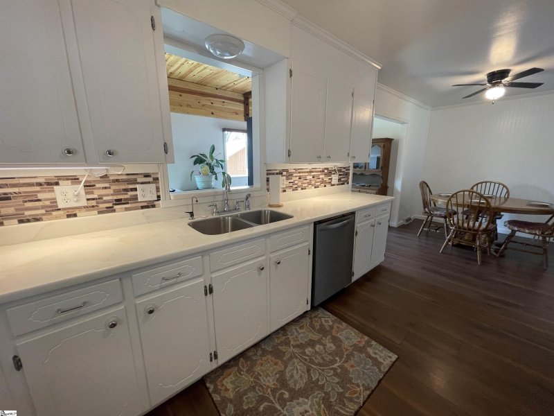 Property image 5 at 208 Corkwood Drive, Simpsonville, SC 29680