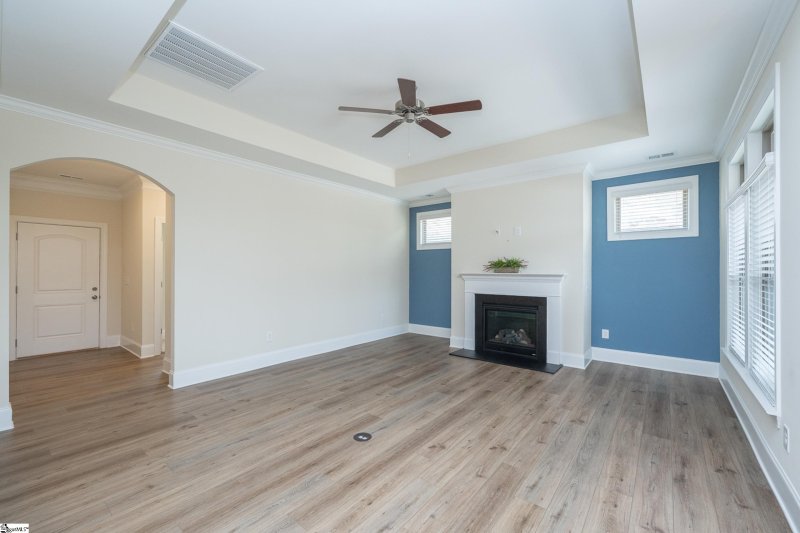 Property image 3 of 811 Vita Drive in Blaize Ridge, Greer, SC 29651