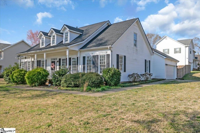 Property image 2 at 101 W Fieldsparrow Court, Greenville, SC 29615