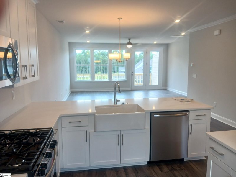 Property image 5 of 410 Encampment Boulevard in The Settlement, Simpsonville, SC 29681