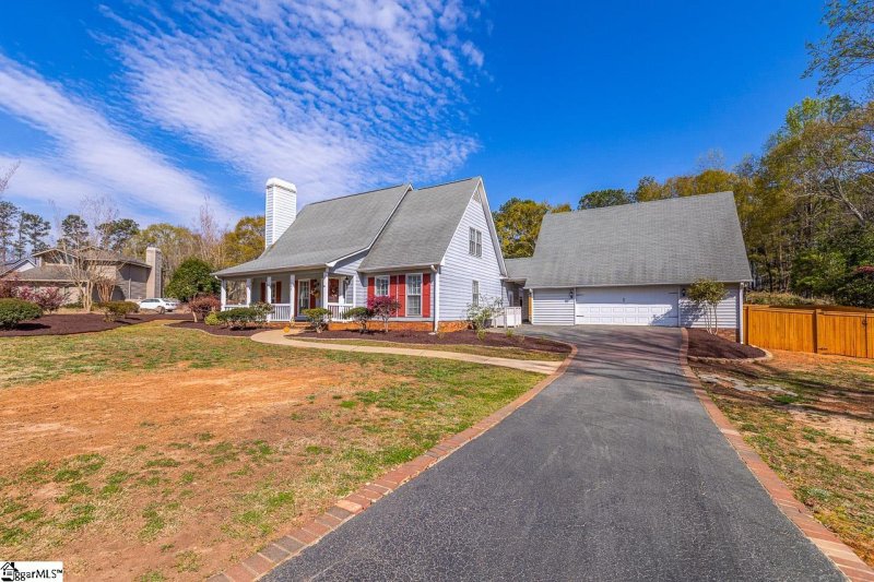 Property image 3 at 1201 Shoresbrook Road, Spartanburg, SC 29301