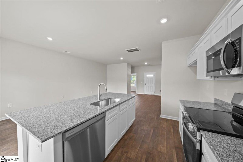 Property image 3 of 104 Lowland Drive in Clarke Townes, Anderson, SC 29621