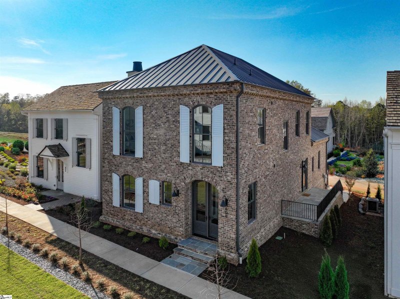 606 Baron Drive
