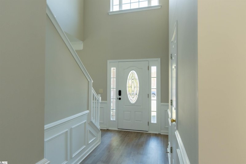 Property image 4 at 113 Sandy Lane, Greenville, SC 29605