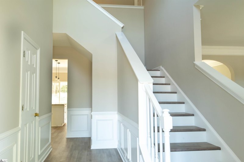 Property image 5 at 113 Sandy Lane, Greenville, SC 29605