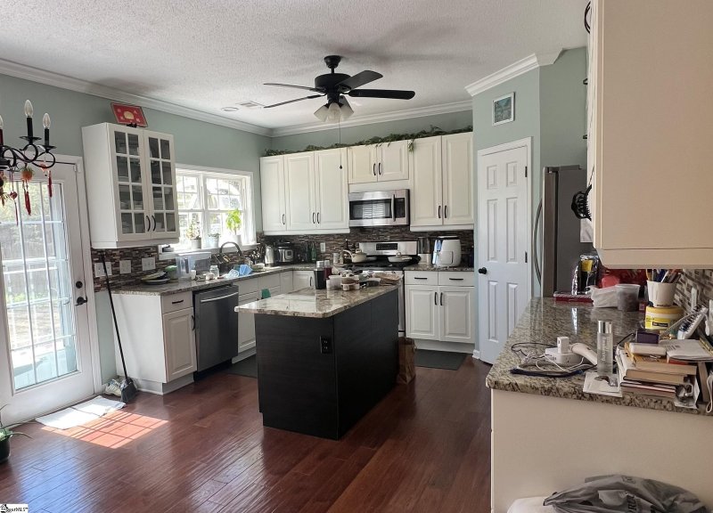 Property image 5 at 12 Breckenridge Court, Greenville, SC 29615