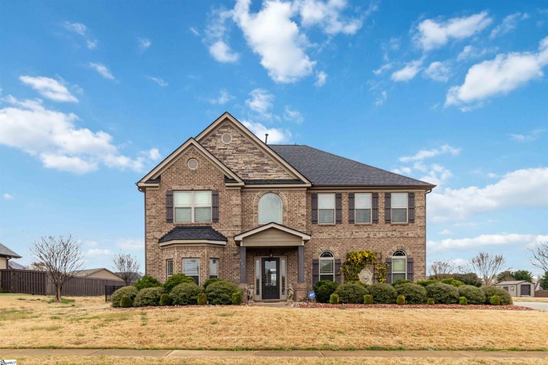 Property image 3 at 195 Harbrooke Circle, Greer, SC 29651