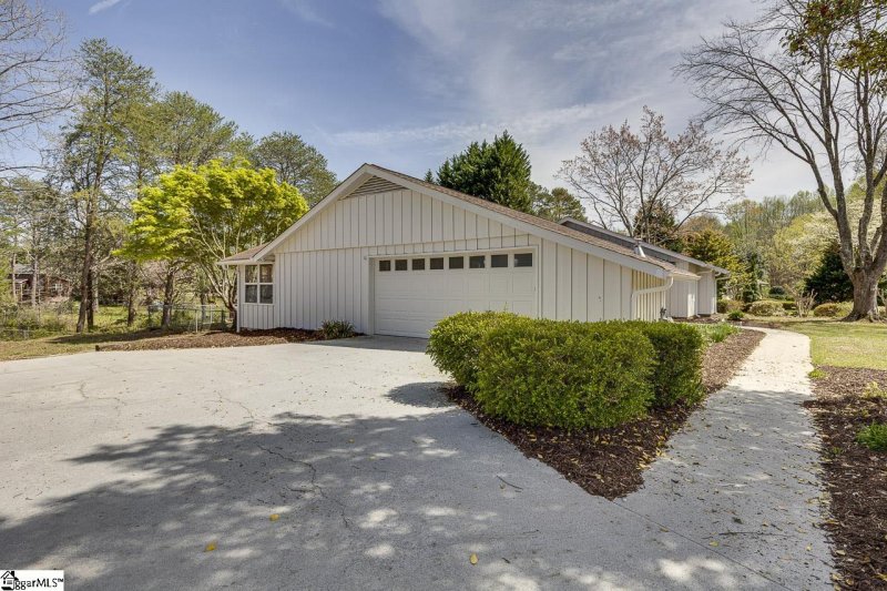 Property image 3 at 104 Windamere Road, Easley, SC 29640