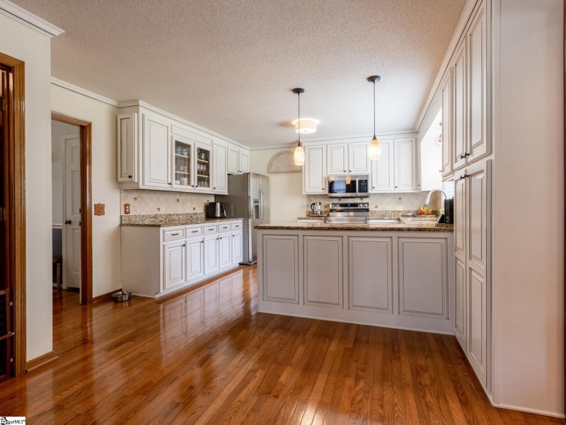 Property image 5 at 207 Hedgewood Terrace, Greer, SC 29650