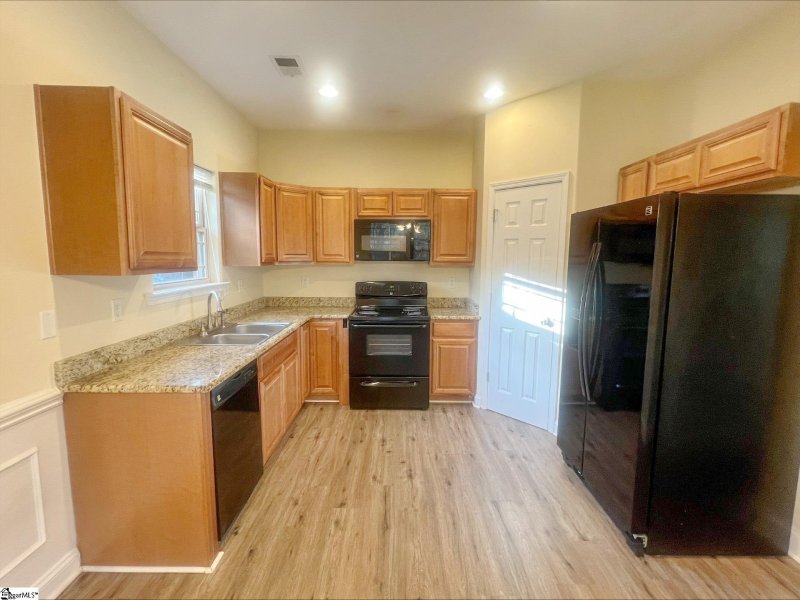 Property image 2 at 410 Airdale Lane, Simpsonville, SC 29680