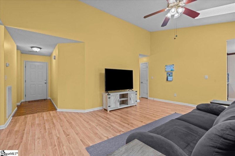 Property image 4 at 208 Boxelder Lane, Simpsonville, SC 29680