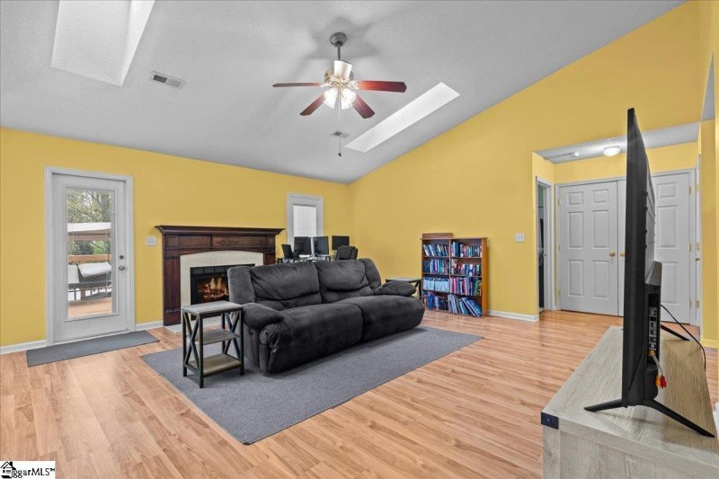 Property image 5 at 208 Boxelder Lane, Simpsonville, SC 29680