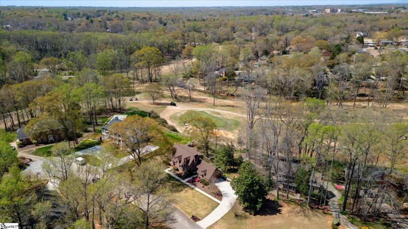 Property image 2 of 202 Mornington Court in Holly Tree Plantation, Simpsonville, SC 29681