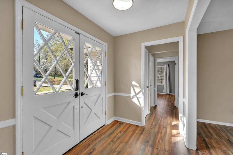 Property image 4 at 118 Colony Road, Travelers Rest, SC 29690