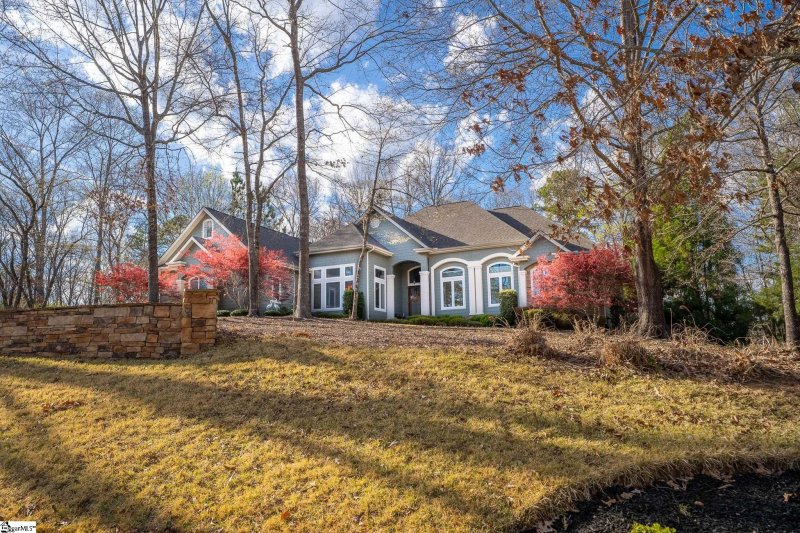 Property image 2 at 207 Briarledge Drive, Seneca, SC 29672-0461