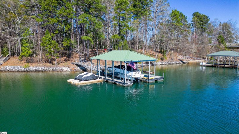 Property image 3 at 207 Briarledge Drive, Seneca, SC 29672-0461