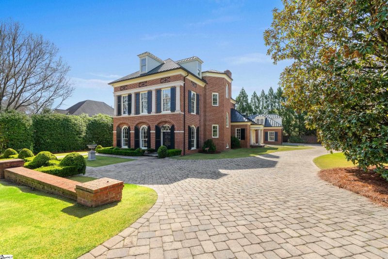 Property image 2 at 502 Hidden Hills Drive, Greenville, SC 29605