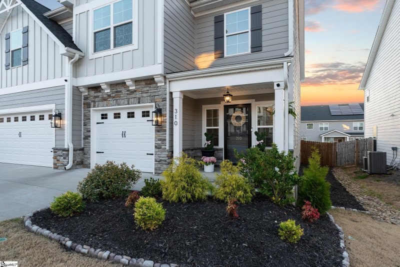 Property image 4 at 310 Yarrow Way, Greenville, SC 29607