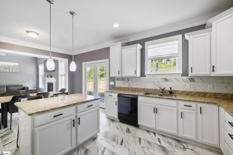 Property image 5 at 708 Rockcliff Street, Greenville, SC 29617