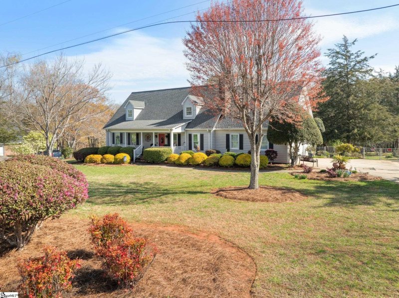 Property image 2 at 808 Cely Road, Easley, SC 29642