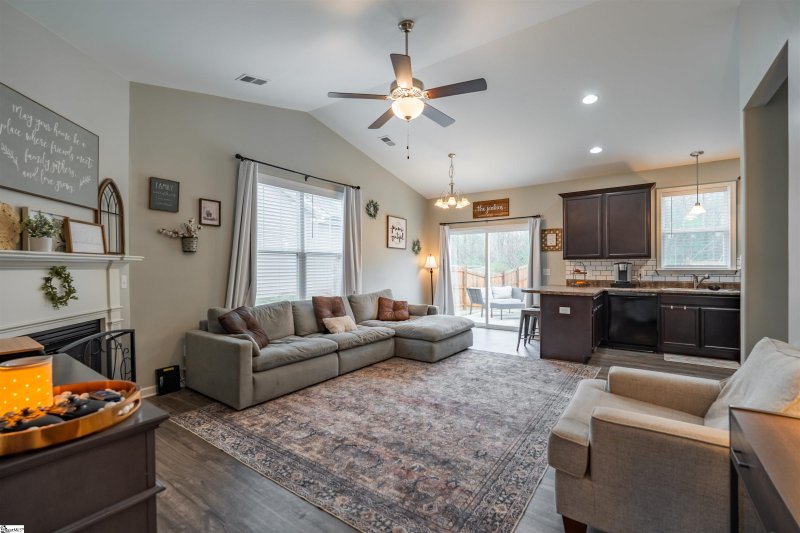 Property image 5 at 33 Mendham Lane, Greer, SC 29650