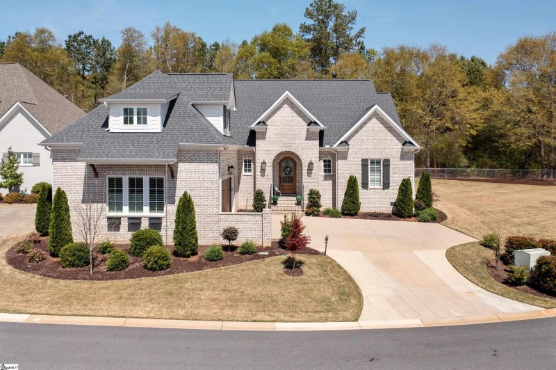 Property image 4 at 116 Chestnut Pond Lane, Simpsonville, SC 29681