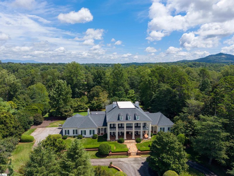 Property image 3 of 1912 Roe Ford Road in Green Valley, Greenville, SC 29617