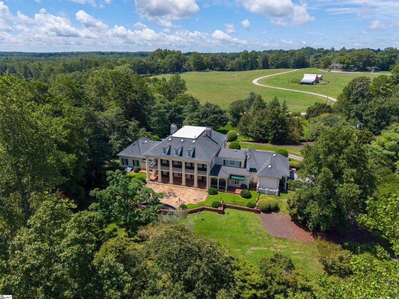 Property image 4 of 1912 Roe Ford Road in Green Valley, Greenville, SC 29617