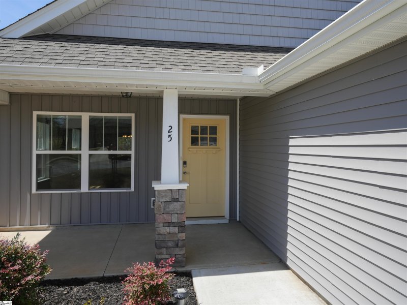 Property image 3 at 25 Mendham Lane, Greer, SC 29650