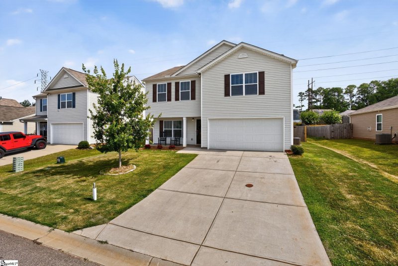 Property image 2 at 130 Poplarville Drive, Piedmont, SC 29673