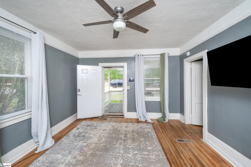 Property image 3 at 3 Gaylord Street, Greenville, SC 29611-5020