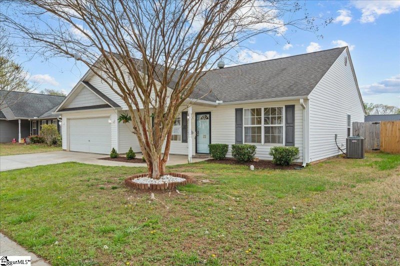Property image 4 at 22 Kavanagh Court, Greenville, SC 29611