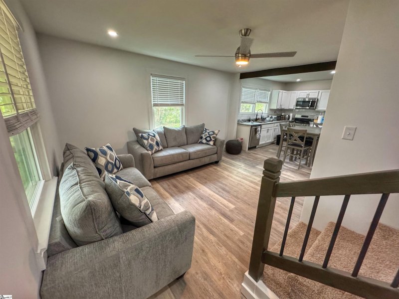 Property image 3 at 458 Buncombe Street, Woodruff, SC 29388