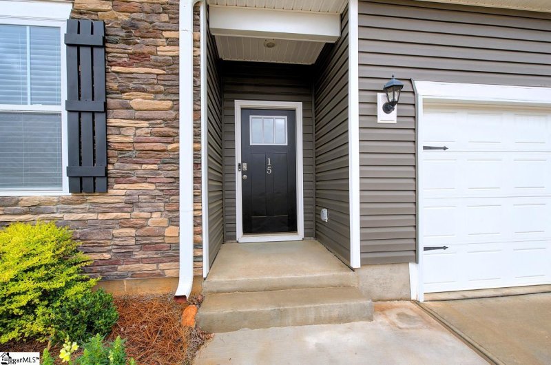 Property image 3 at 15 Dovetuck Road, Greer, SC 29651